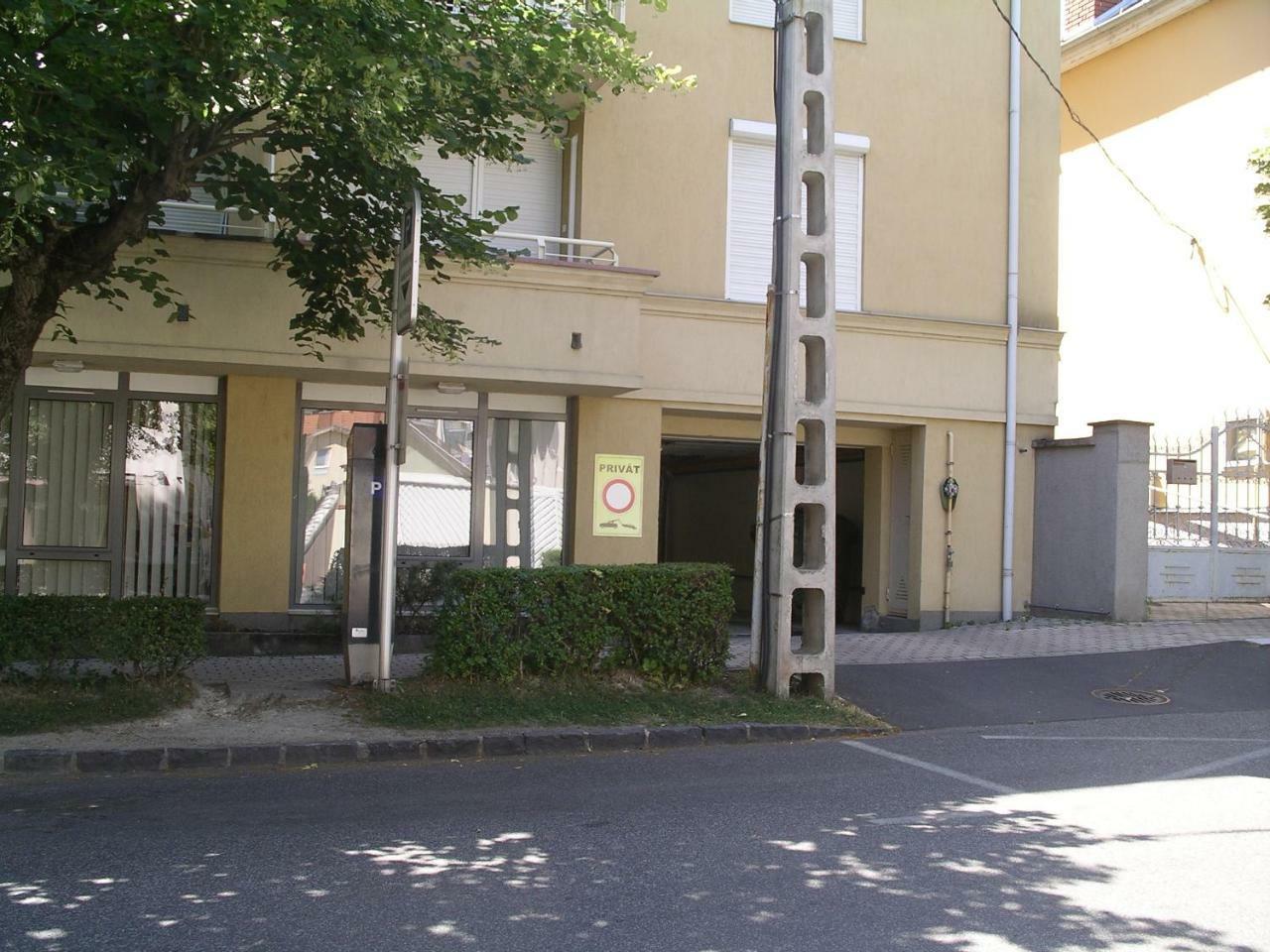 Centrum 2 Apartmanok Hévíz Kültér fotó